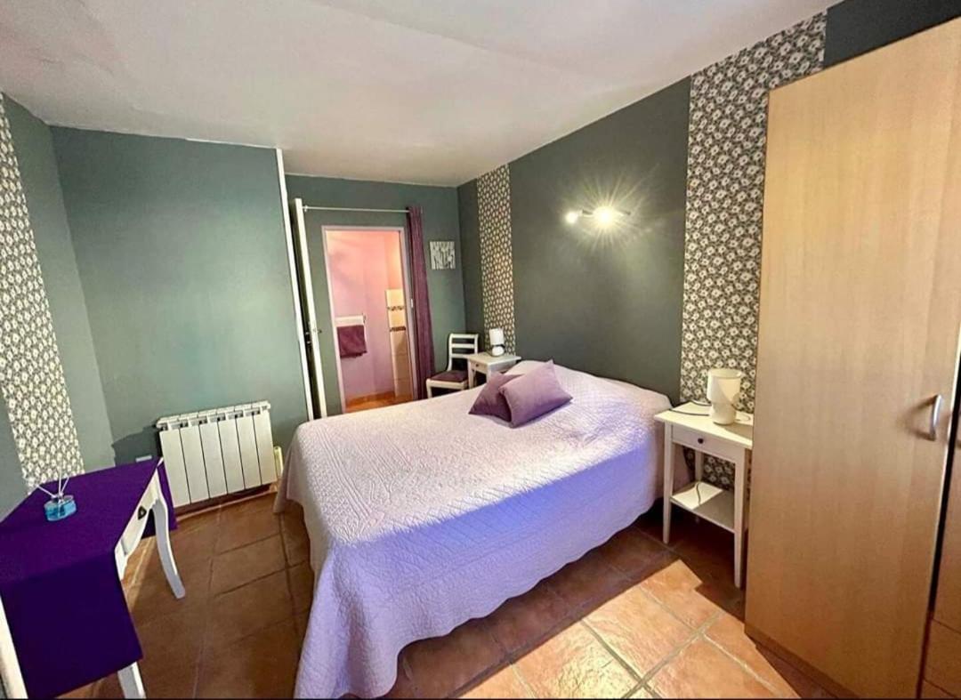 La Chevrie Hotel Les Oubeaux Luaran gambar